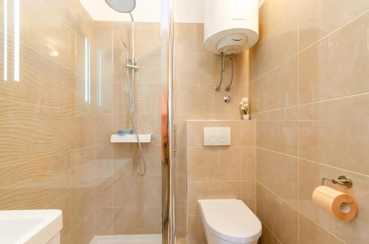Apartment In Crikvenica 14216
